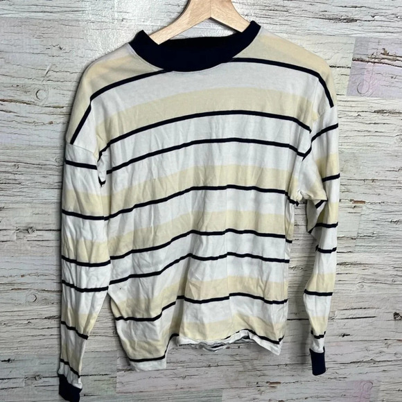 Urban outfitters  white yellow striped long sleeve size small - Picture 1 of 9